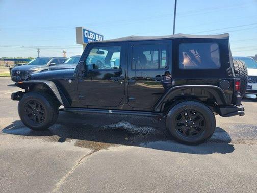 2013 Jeep Wrangler Unlimited Sahara