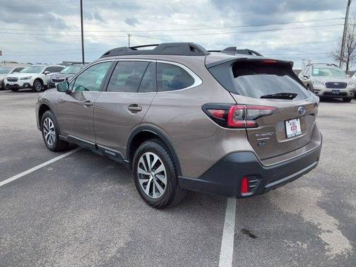 Photo 5 of 29 of 2021 Subaru Outback Premium