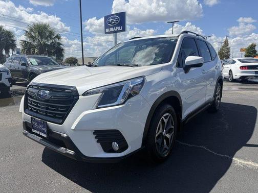 2022 Subaru Forester Premium