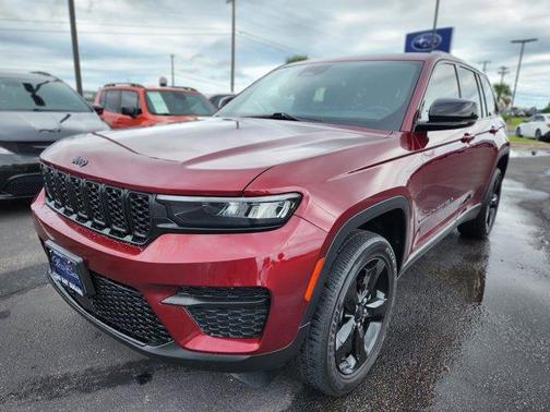 2022 Jeep Grand Cherokee Altitude