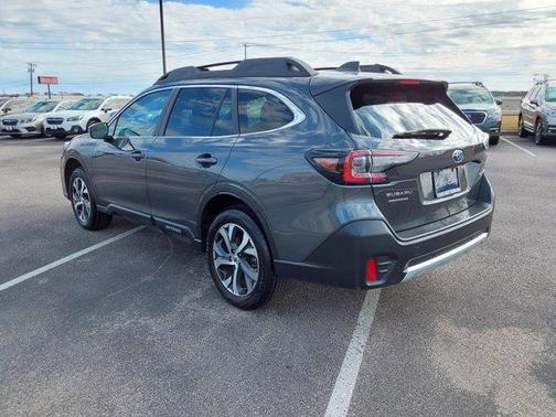 Photo 5 of 30 of 2021 Subaru Outback Limited