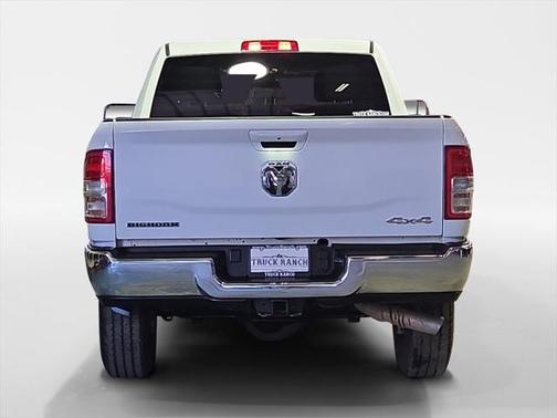2022 RAM 2500 Big Horn Crew Cab 4x4 6'4' Box