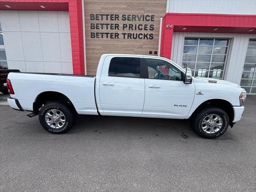 2023 RAM 2500 Laramie Crew Cab 4x4 6'4' Box