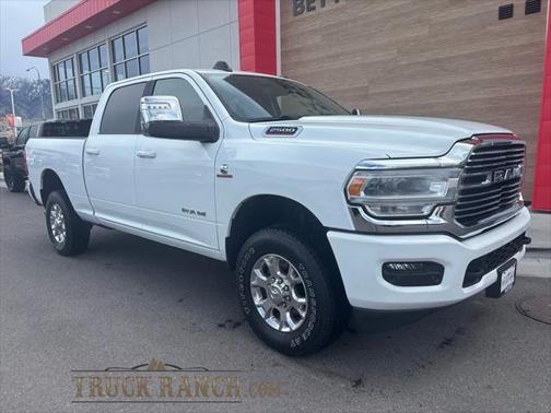 2023 RAM 2500 Laramie Crew Cab 4x4 6'4' Box