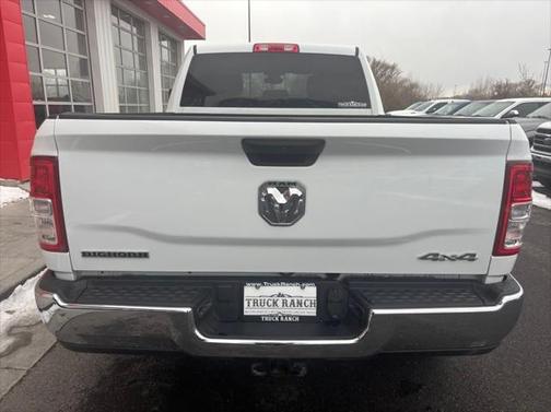2023 RAM 3500 Big Horn Crew Cab 4x4 6'4' Box