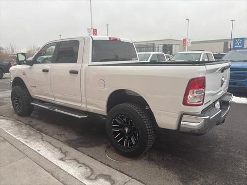 2023 RAM 3500 Big Horn Crew Cab 4x4 6'4' Box