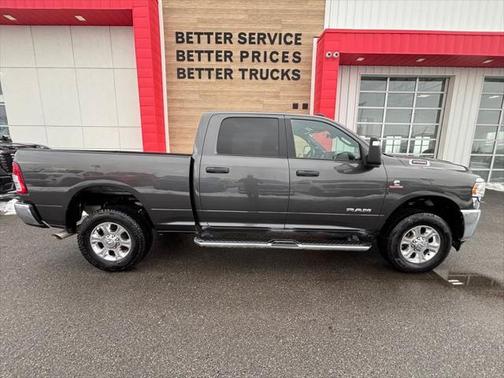 2024 RAM 2500 Big Horn Crew Cab 4x4 6'4' Box