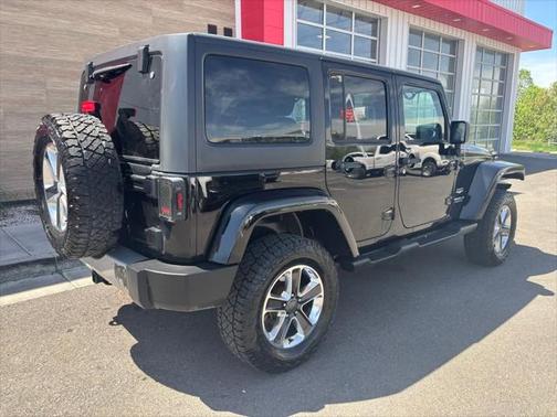 2013 Jeep Wrangler Unlimited Sahara