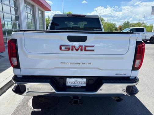 2024 GMC Sierra 2500 SLE