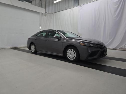 Predawn Gray Mica 2023 Toyota Camry SE