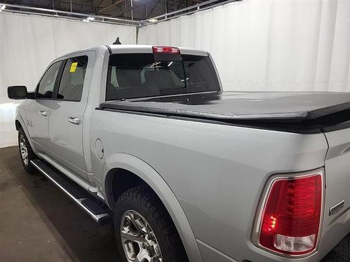 Bright Silver Metallic Clearcoat 2015 RAM 1500 Laramie
