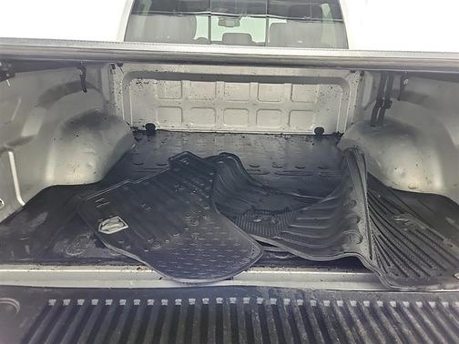 Bright Silver Metallic Clearcoat 2015 RAM 1500 Laramie