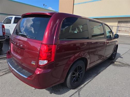 Octane Red Pearlcoat 2019 Dodge Grand Caravan GT