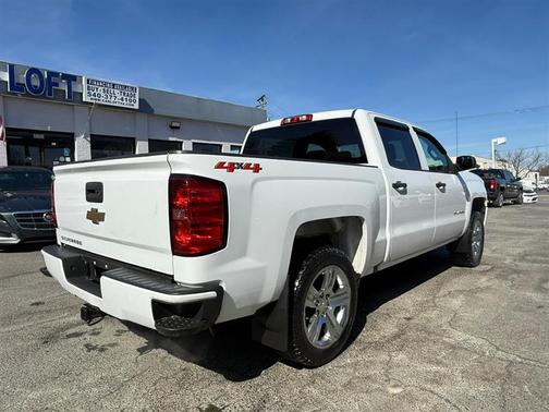 2018 Chevrolet Silverado 1500 Custom