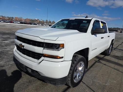 2018 Chevrolet Silverado 1500 Custom