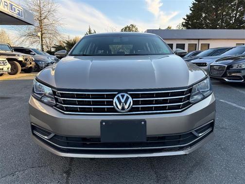 Gold 2016 Volkswagen Passat 1.8T S