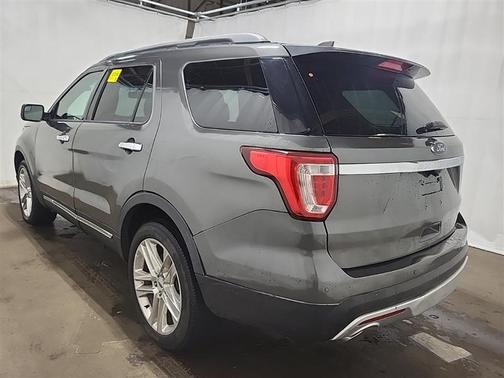 Gray 2017 Ford Explorer XLT