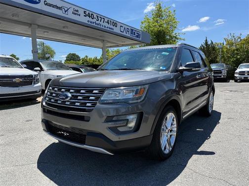 Gray 2017 Ford Explorer XLT