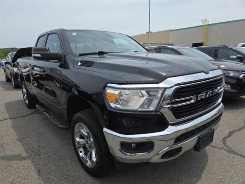 Diamond Black Crystal Pearlcoat 2019 RAM 1500 Big Horn