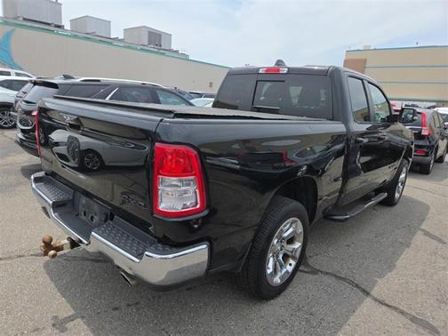 Diamond Black Crystal Pearlcoat 2019 RAM 1500 Big Horn