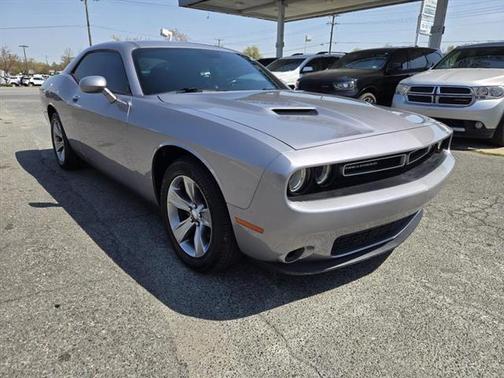 2015 Dodge Challenger SXT