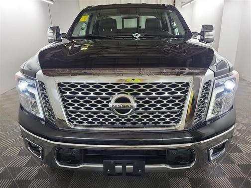 2019 Nissan Titan SL