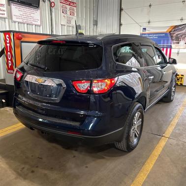 2017 Chevrolet Traverse 2LT