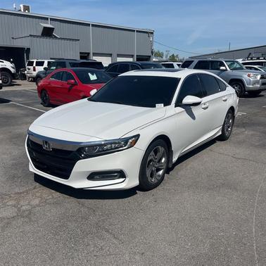 Platinum White Pearl 2018 Honda Accord EX-L