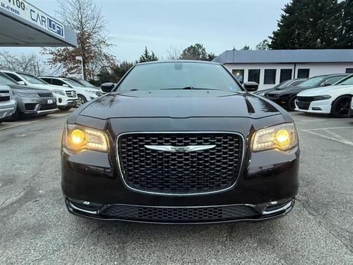 2019 Chrysler 300 S