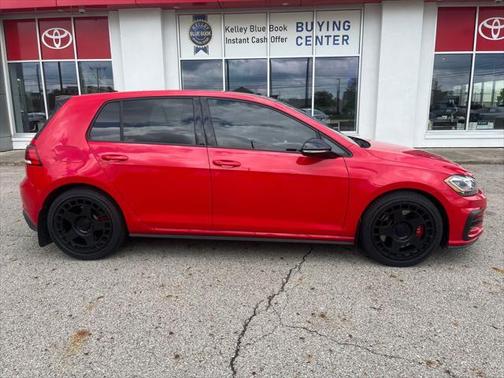 2021 Volkswagen Golf GTI 2.0T SE DSG
