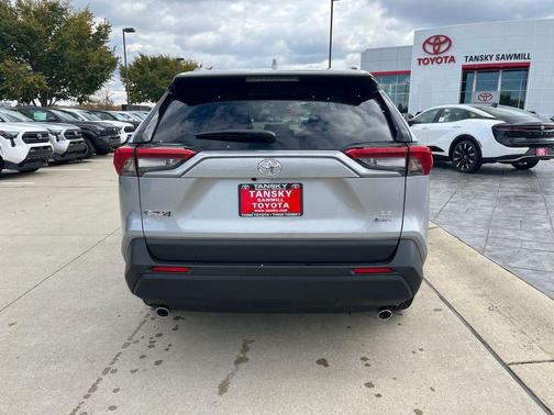 2025 Toyota RAV4 Hybrid LE