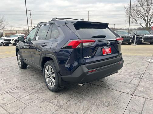2025 Toyota RAV4 XLE Premium