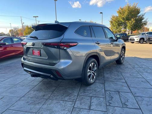 2026 Toyota Highlander XLE