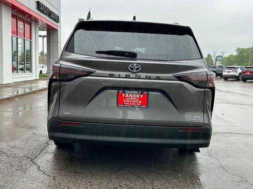 Predawn Gray Mica 2023 Toyota Sienna LE