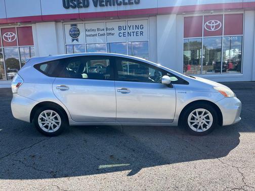 2012 Toyota Prius v Three