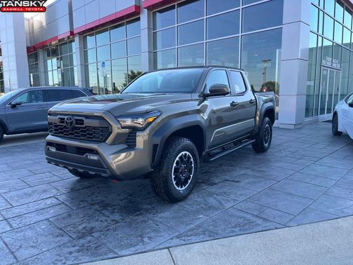 2025 Toyota Tacoma TRD Off-Road