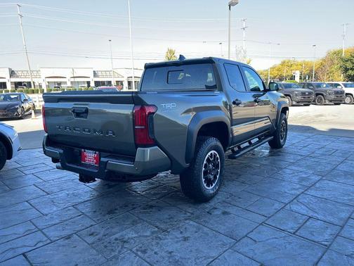 2025 Toyota Tacoma TRD Off-Road