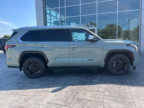 2025 Toyota Sequoia Base