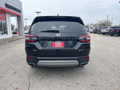 2023 Honda Pilot AWD Elite