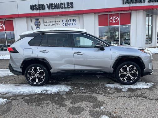 2024 Toyota RAV4 Prime XSE