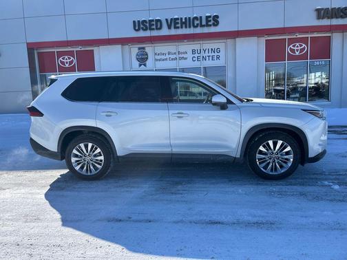 2025 Toyota Grand Highlander Platinum