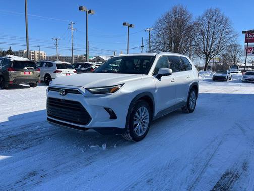 2025 Toyota Grand Highlander Platinum