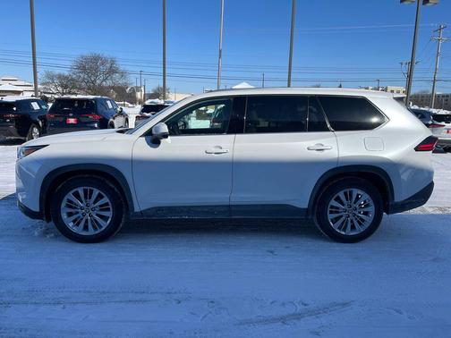 2025 Toyota Grand Highlander Platinum