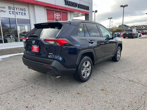 2024 Toyota RAV4 XLE