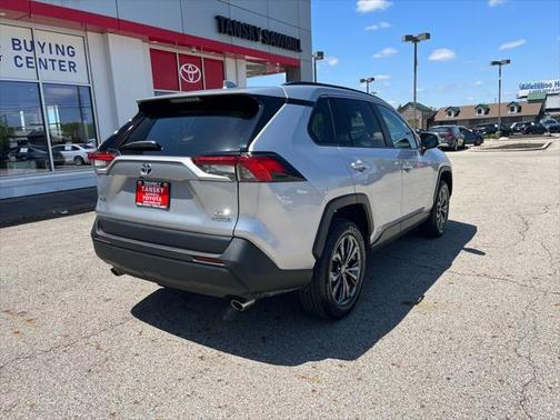 2022 Toyota RAV4 Hybrid XLE Premium