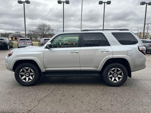 2024 Toyota 4Runner TRD Off Road