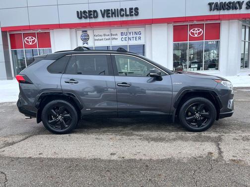 2019 Toyota RAV4 Hybrid SE