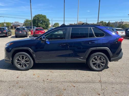 2023 Toyota RAV4 Hybrid XLE Premium
