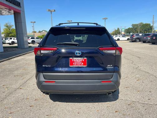 2023 Toyota RAV4 Hybrid XLE Premium