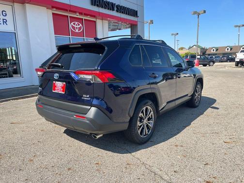 2023 Toyota RAV4 Hybrid XLE Premium